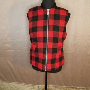 THREAD AND SUPPLY Buffalo Plaid Vest‎